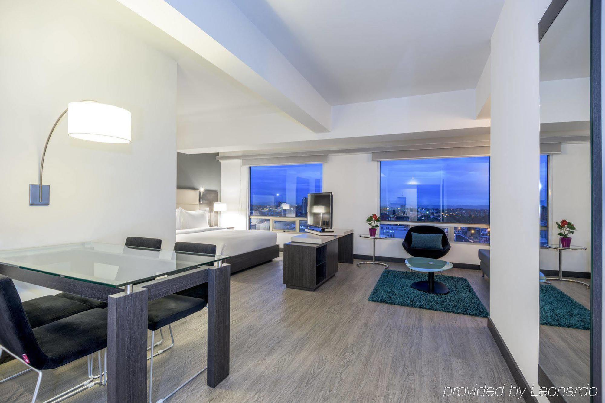 เอ็นเอช รอยัล เออร์เบิน 26 Hotel โบโกตา ภายนอก รูปภาพ